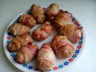 Sajttal töltött baconba göngyölt fasírt