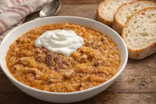 Hagyományos székelykáposzta gazdagon, füstölt oldalassal